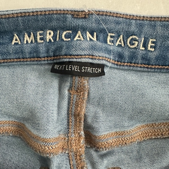 American Eagle Distressed denim jeggings  size 6 regular - Picture 6 of 10